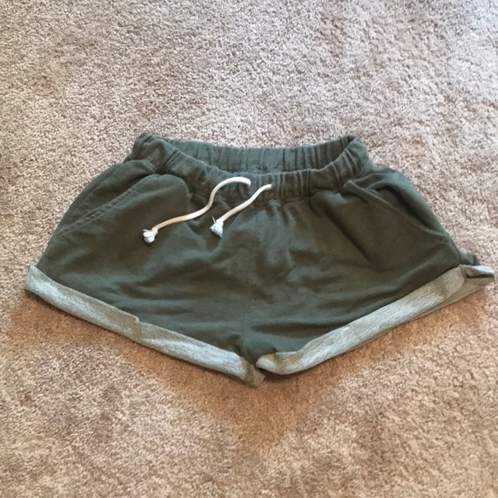 COPY - 🌻H&M Divided shorts, rolled hem size M, SO…